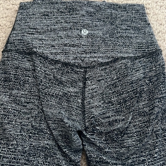 Lululemon Cropped leggings - Picture 2 of 3
